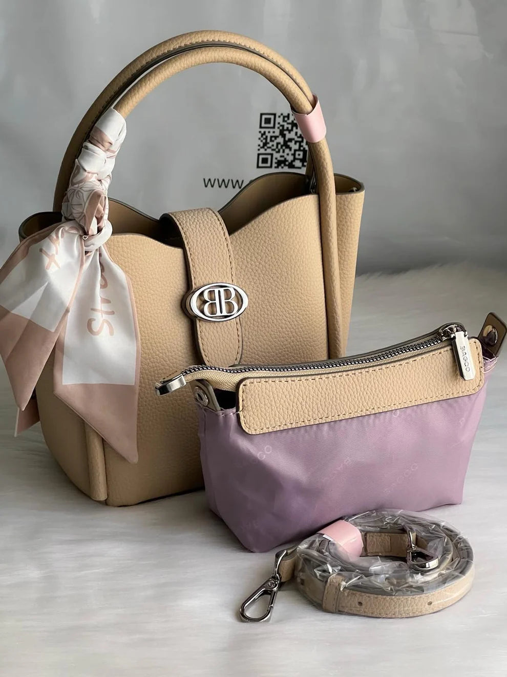 Sac à main structuré avec pochette intérieure – Design moderne et raffiné
