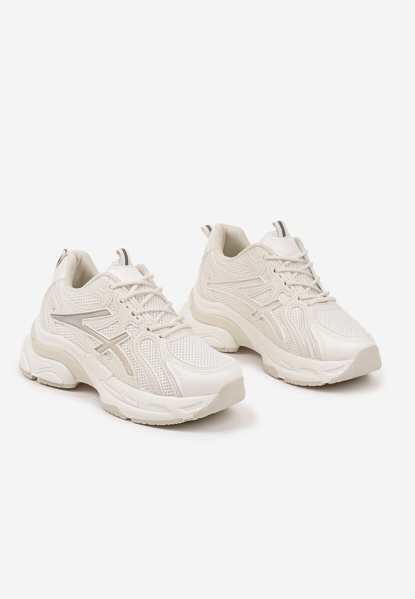 Basket blanche de style sportif