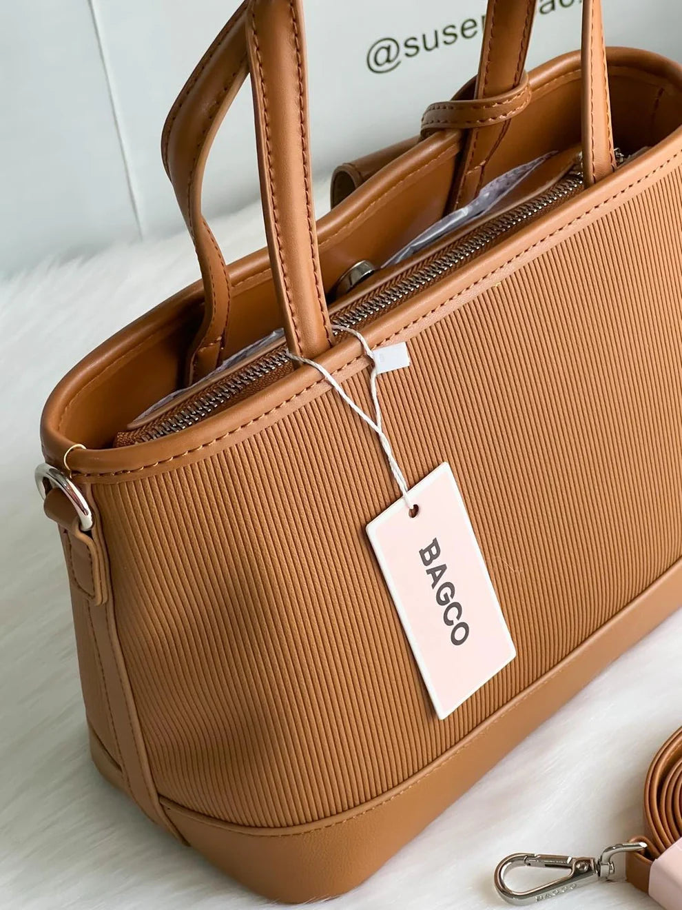 Sac à main BAGCO — Élégance et Polyvalence (Copie)