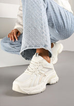 Basket blanche de style sportif