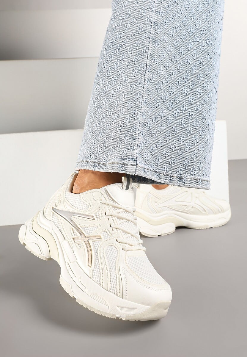 Basket blanche de style sportif