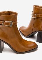 Bottine en Camel à Talon Carré et Boucle