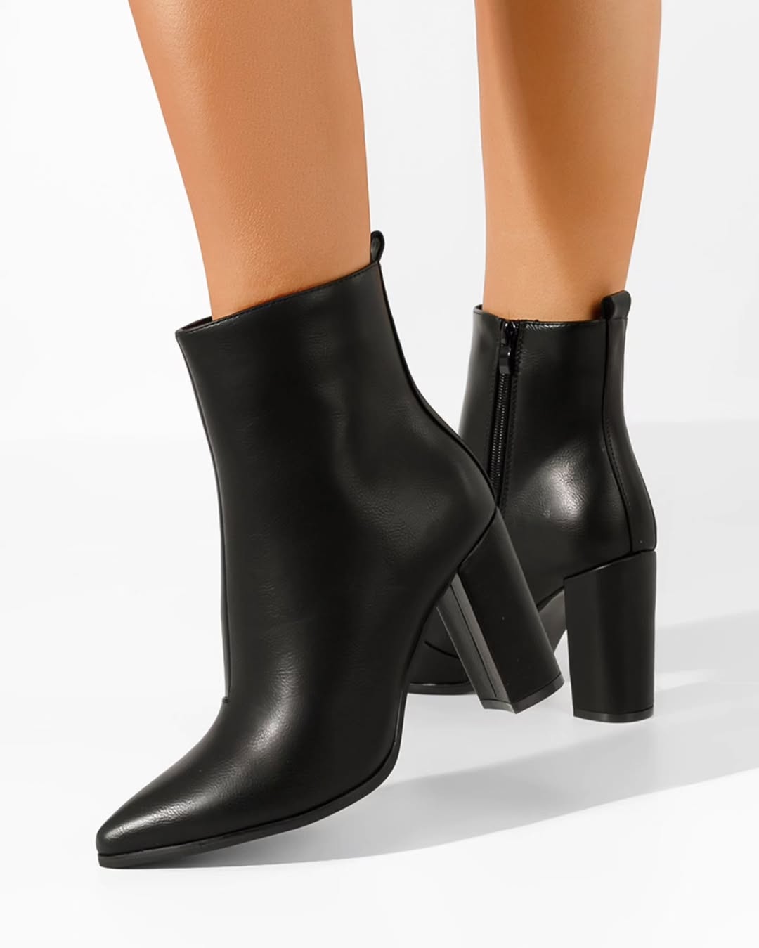 Bottines Classiques Noires à Talon Bloc | L'Allure Chic Assurée