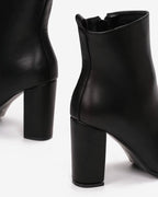 Bottines Classiques Noires à Talon Bloc | L'Allure Chic Assurée