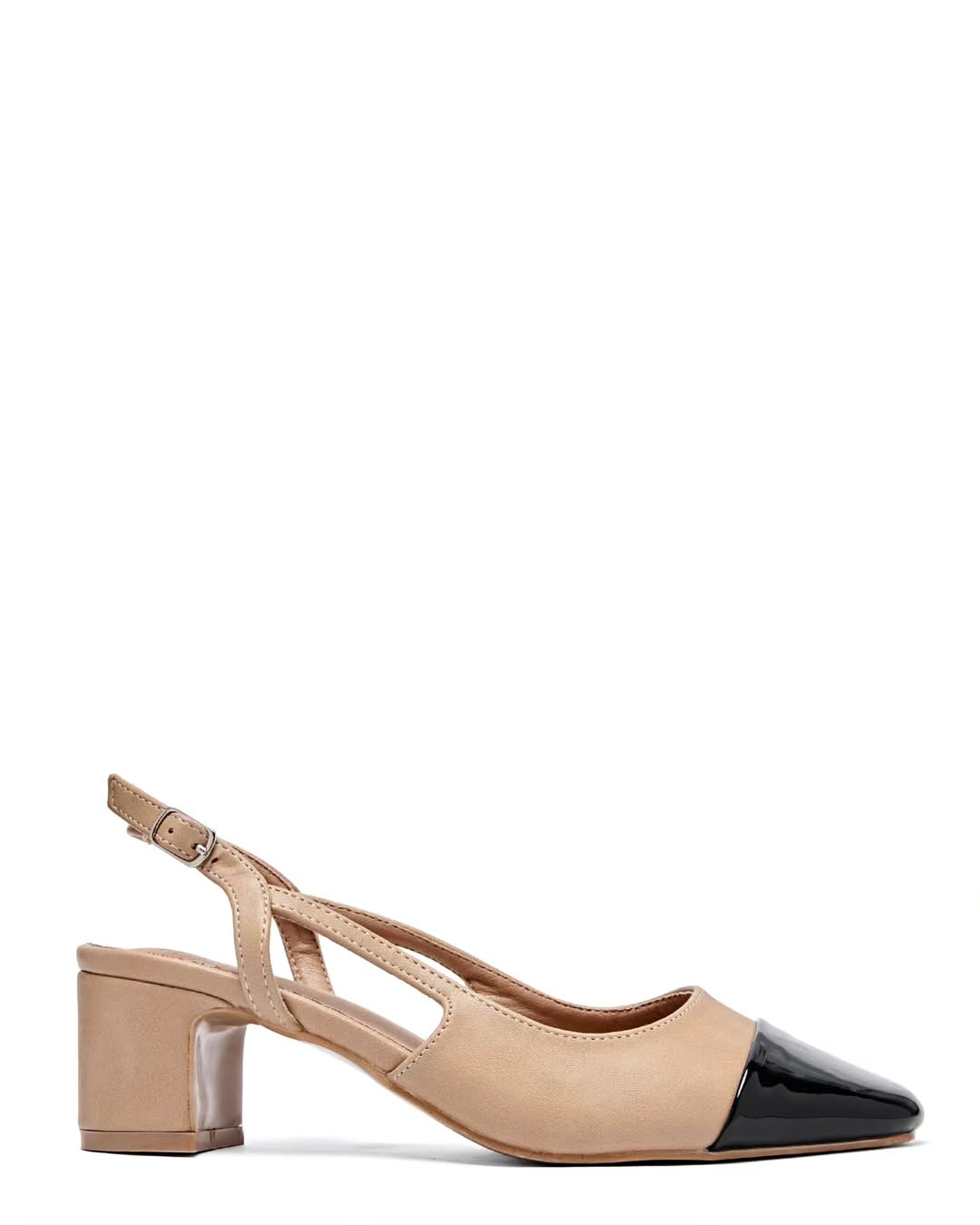 Slingback a petit talon et bout noir vernis