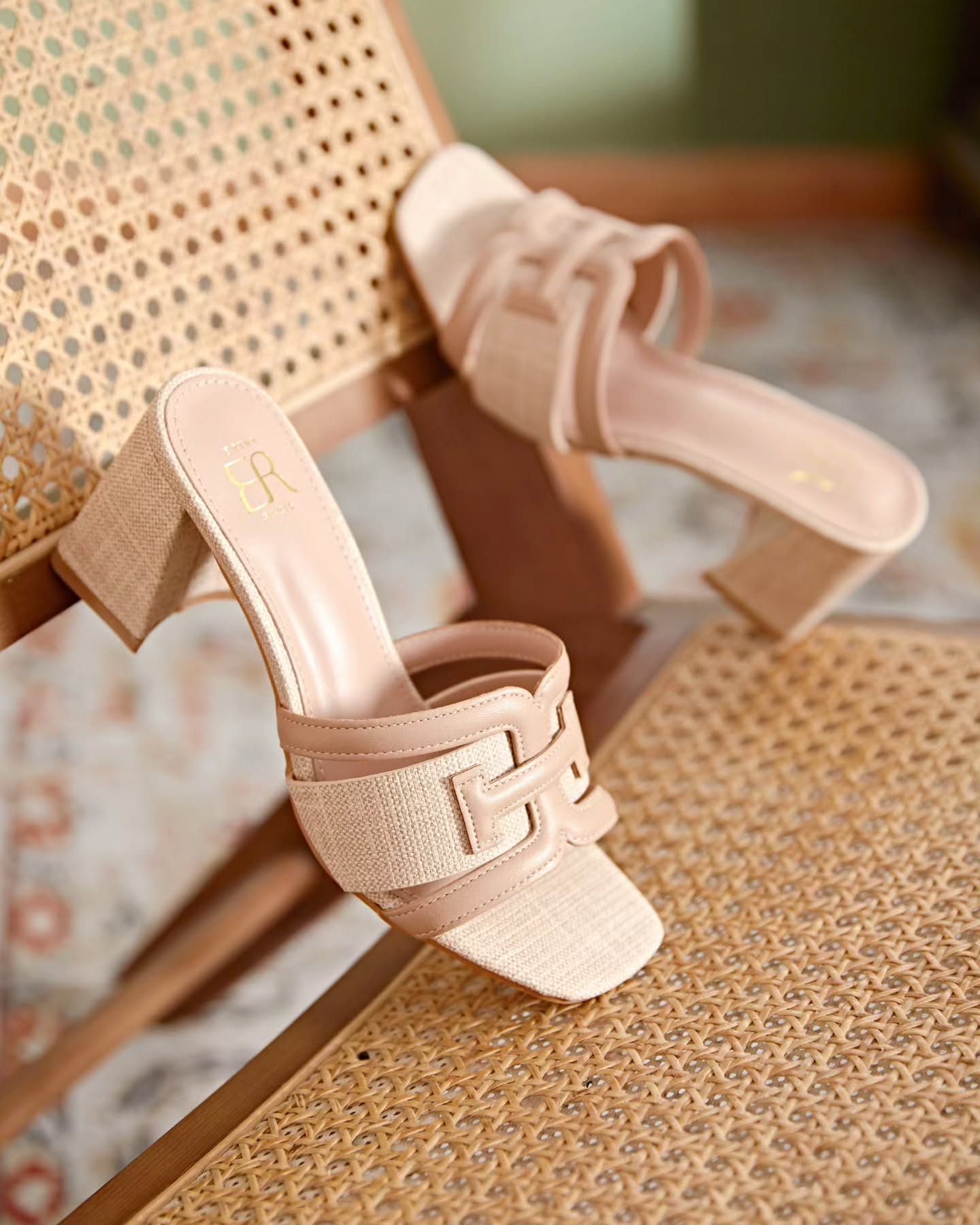 Mule en textile à talon carré