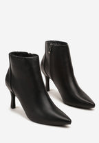 Bottines noires à talons aiguilles pointues