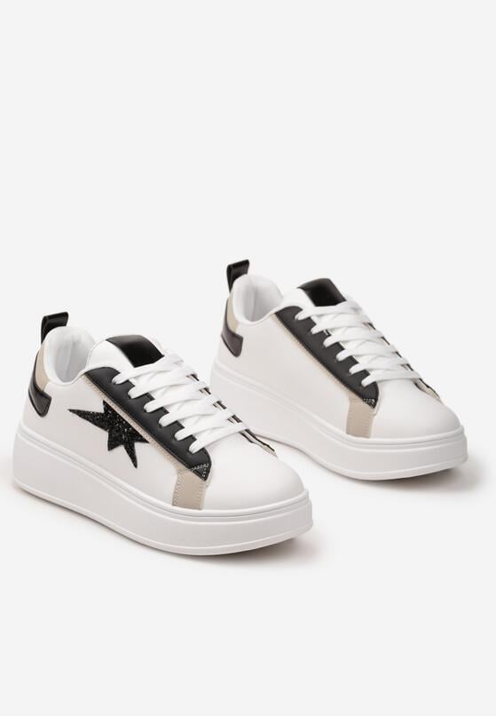 Basket plate blanche avec details noir et beige