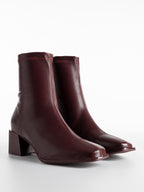 Bottine bordeaux élégante à talon carré