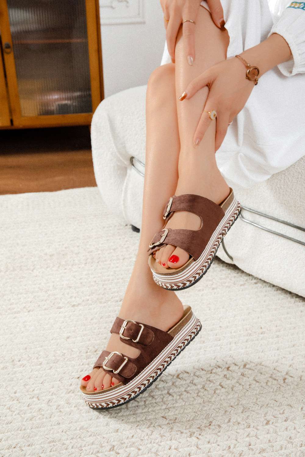 Sandales Plateformes à Double Boucle – Style Boho-Chic