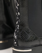 Bottines Chelsea Élégantes – Noir Verni et Détails Croco