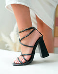 Sandales à Talons Hauts Évasés et Brides Tubulaires - Noir Élégant