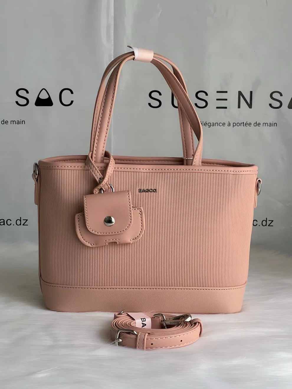 Sac à main BAGCO — Élégance et Polyvalence