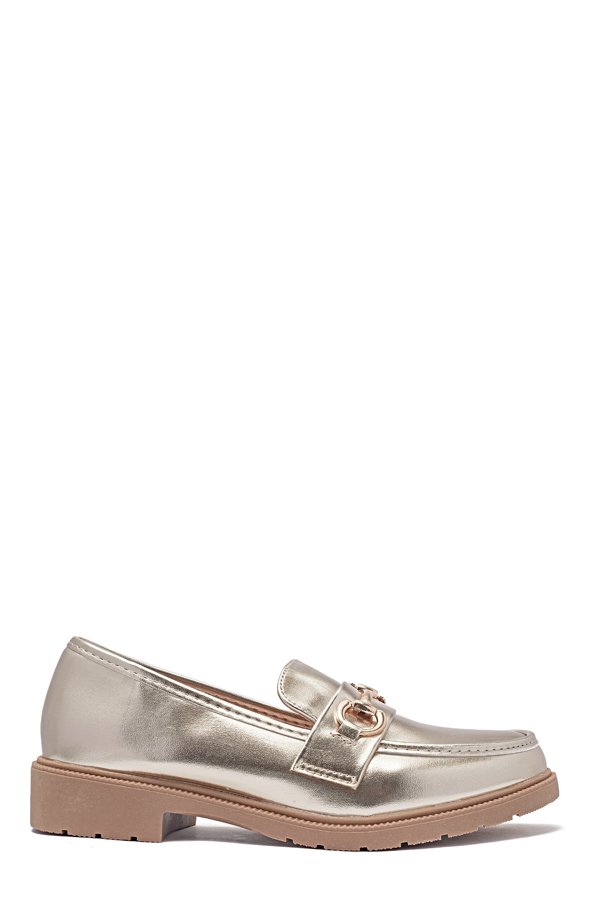 Mocassin doré avec boucle dorée