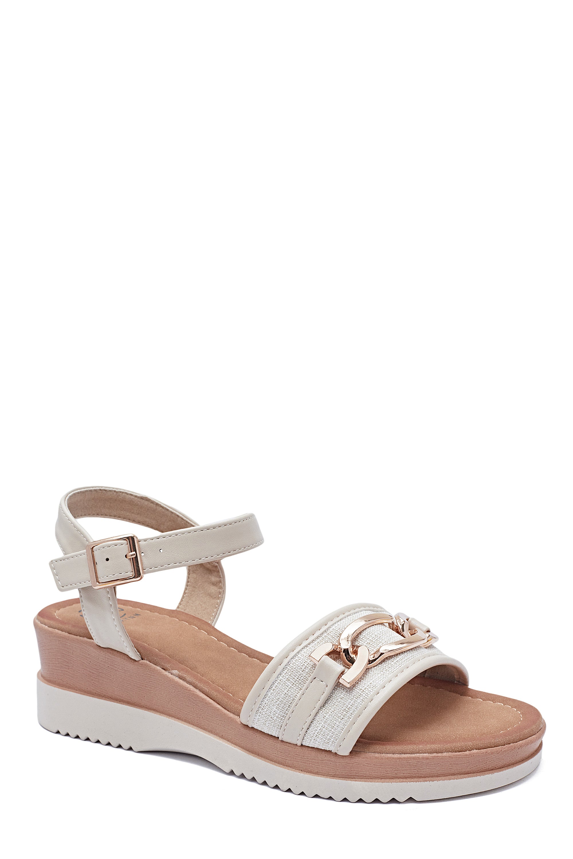 Sandale compensée avec petit détail doré