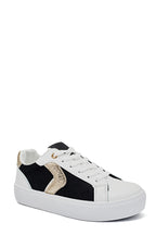 Basket noir et blanche avec details doré
