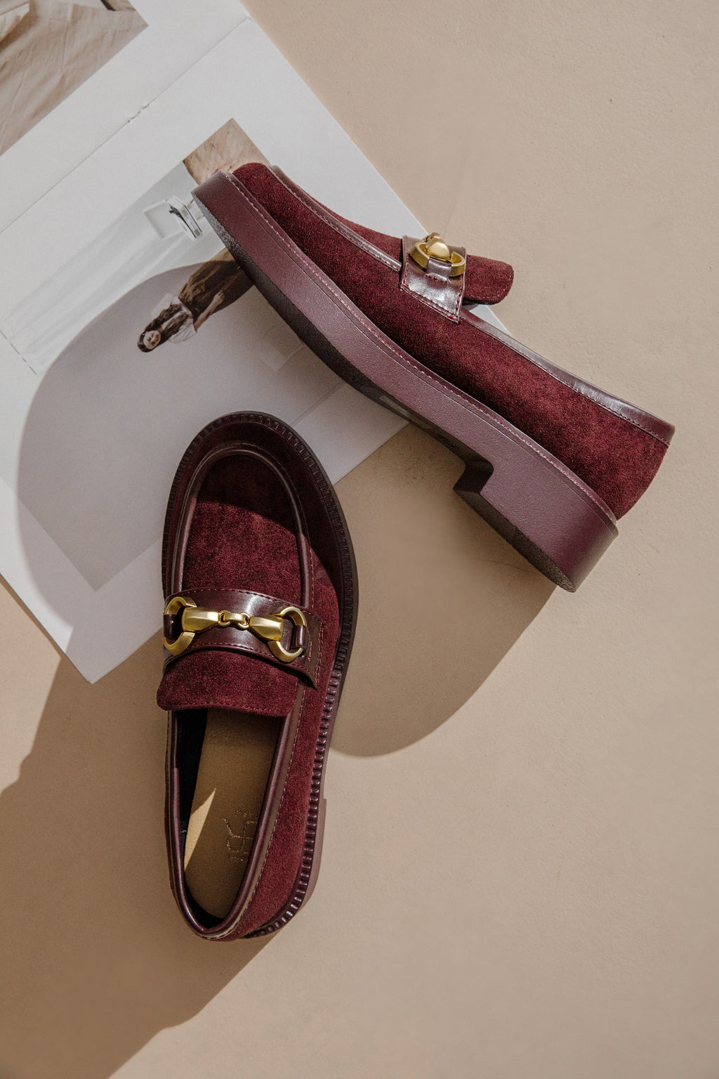 Mocassins en Daim avec Détail Métallique