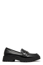 Mocassins noirs à semelle épaisse et boucle métallique