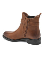 Bottine élégante en camel au design chic et minimaliste