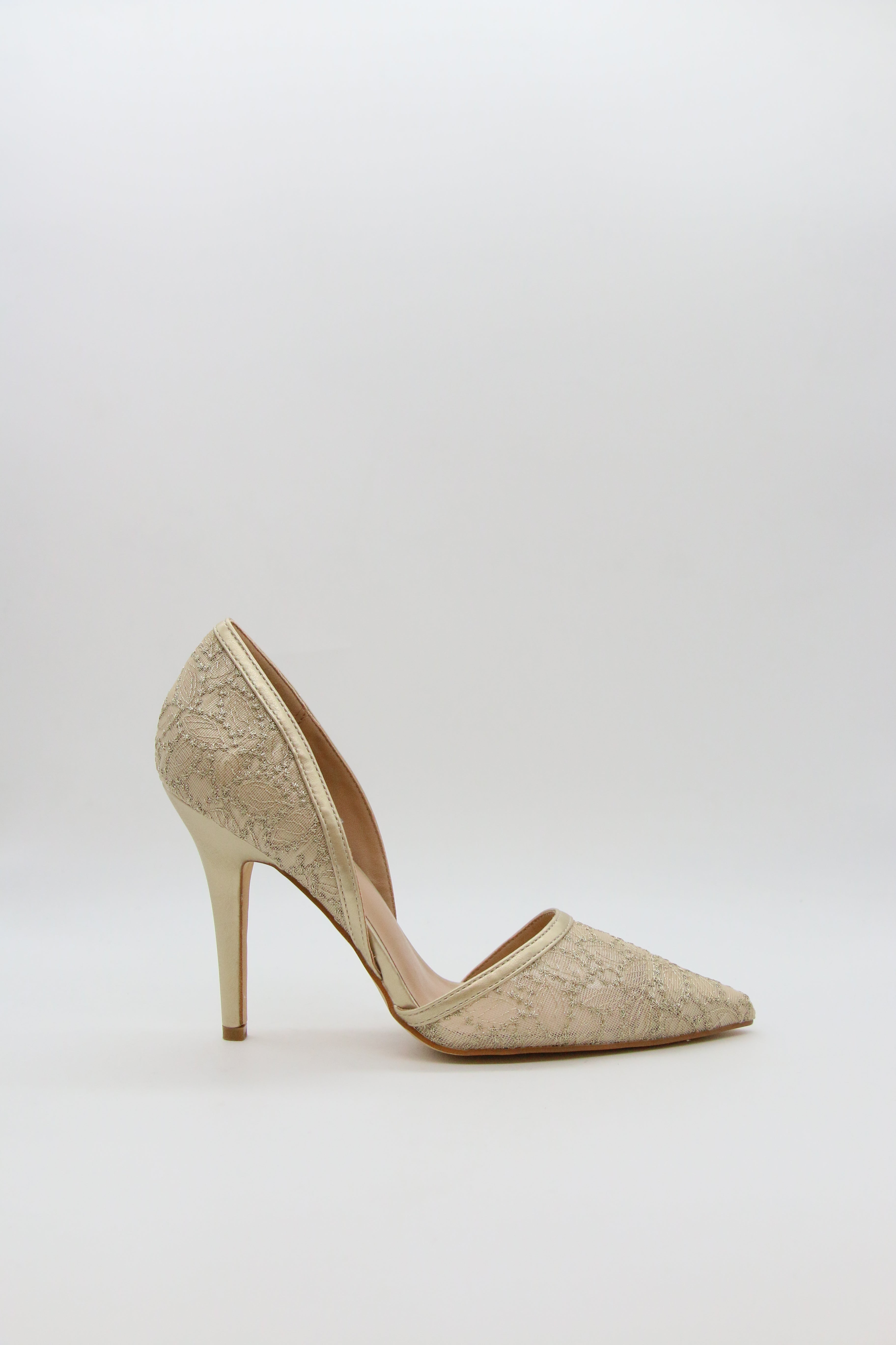 Escarpins D’Orsay en Dentelle Dorée et Pailletée