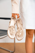 Sandales plates dorées à perles nacrées – Style nu-pieds chic d'été