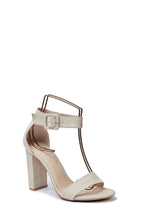 Sandale Beige a Haut Talon Carré