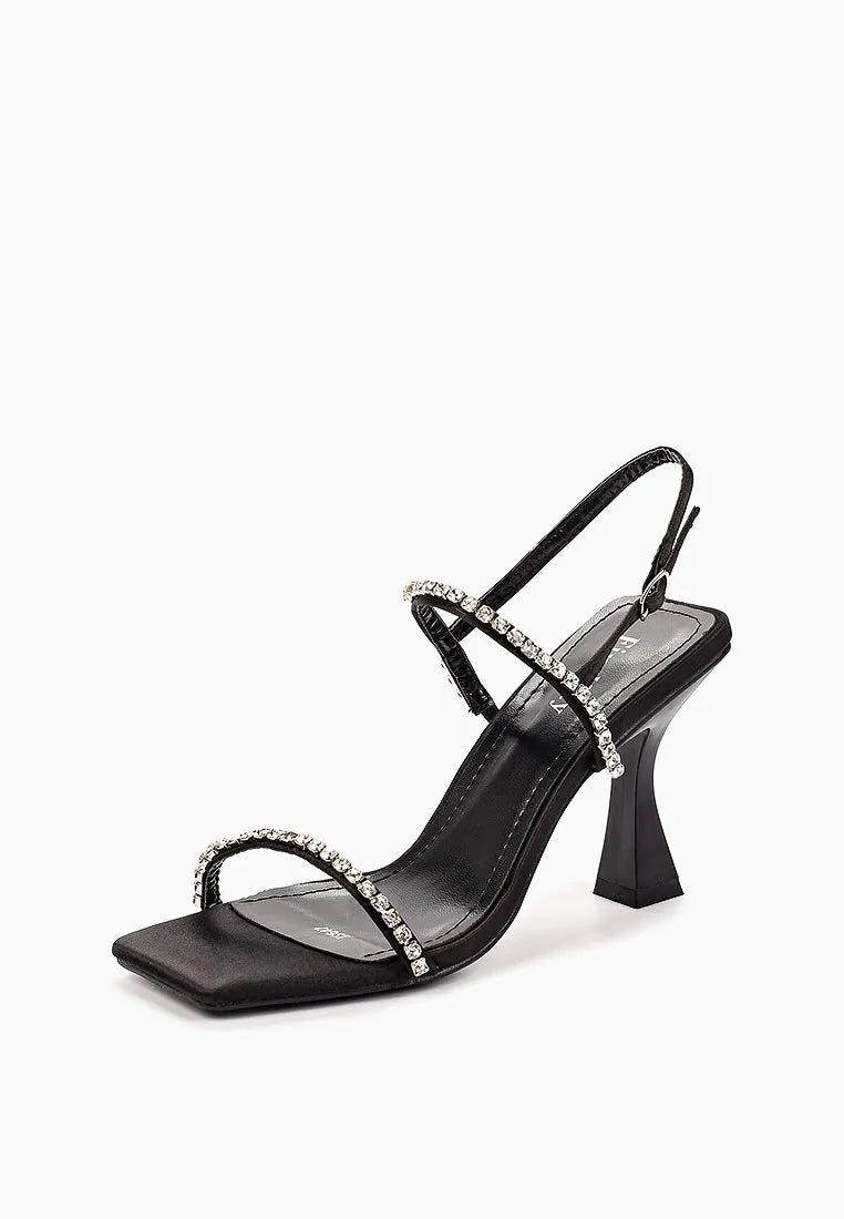Sandale à talon noir